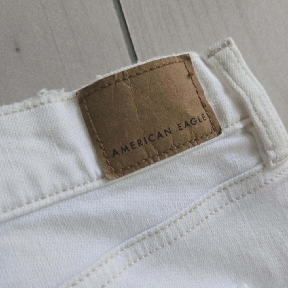 AEO 90's Skinny Jeans White Distressed with Stretch - Picture 11 of 16
